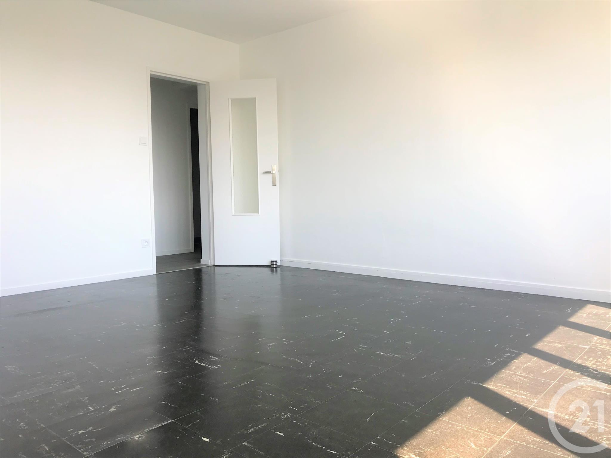 Appartement T4 à louer - 4 pièces - 78 m2 - MERIGNAC - 33 - AQUITAINE