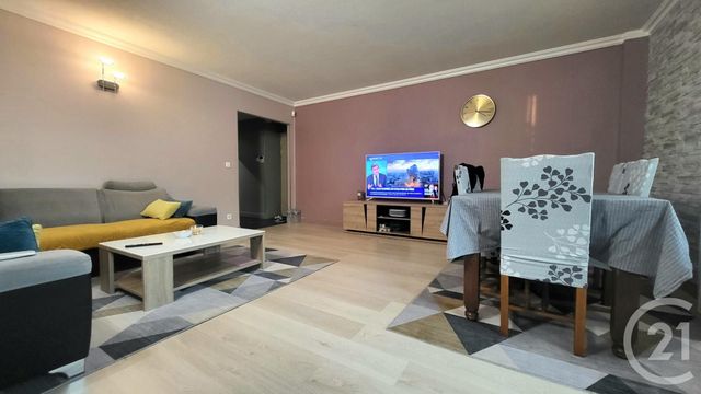 Appartement F5 à vendre - 4 pièces - 91,49 m2 - Livry Gargan - 93 - ILE-DE-FRANCE