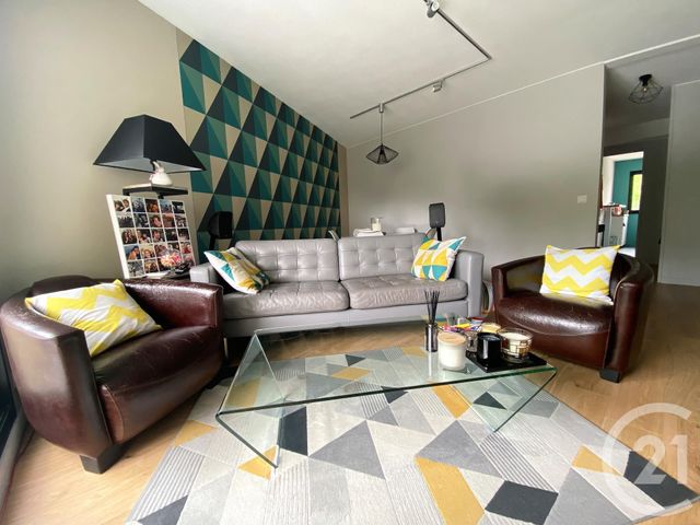Appartement F3 à vendre - 3 pièces - 68.9 m2 - LE BOUSCAT - 33 - AQUITAINE - Century 21 Hesteda Appartement F3 à vendre - 3 pièces - 68.9 m2 - LE BOUSCAT - 33 - AQUITAINE - Century 21 Hesteda