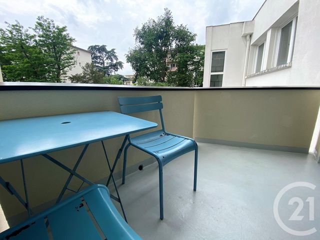 Appartement F3 à vendre - 3 pièces - 68.9 m2 - LE BOUSCAT - 33 - AQUITAINE - Century 21 Hesteda Appartement F3 à vendre - 3 pièces - 68.9 m2 - LE BOUSCAT - 33 - AQUITAINE - Century 21 Hesteda