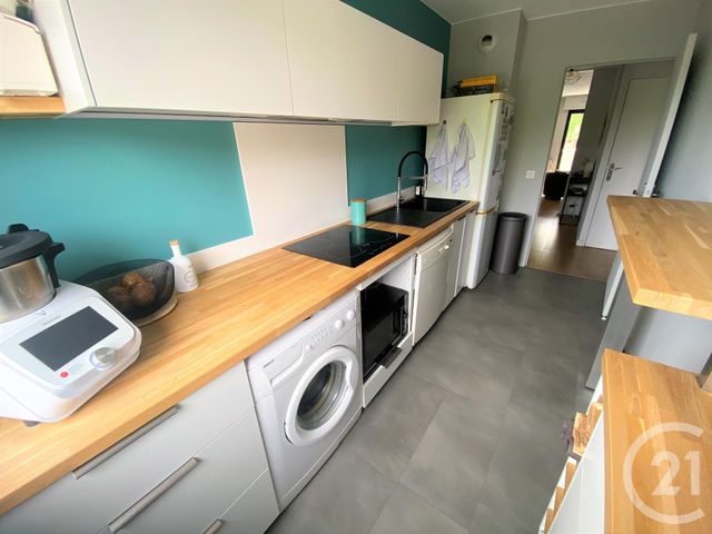 Appartement F3 à vendre - 3 pièces - 68.9 m2 - LE BOUSCAT - 33 - AQUITAINE - Century 21 Hesteda Appartement F3 à vendre - 3 pièces - 68.9 m2 - LE BOUSCAT - 33 - AQUITAINE - Century 21 Hesteda