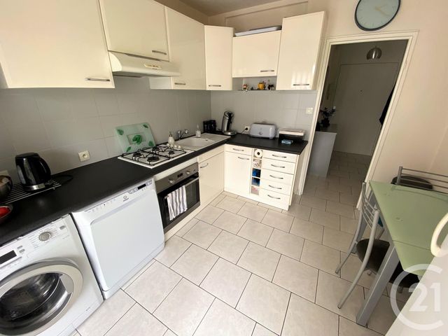 Afficher la photo en grand Appartement T4 à vendre - 4 pièces - 66.26 m2 - LE BOUSCAT - 33 - AQUITAINE - Century 21 Hesteda