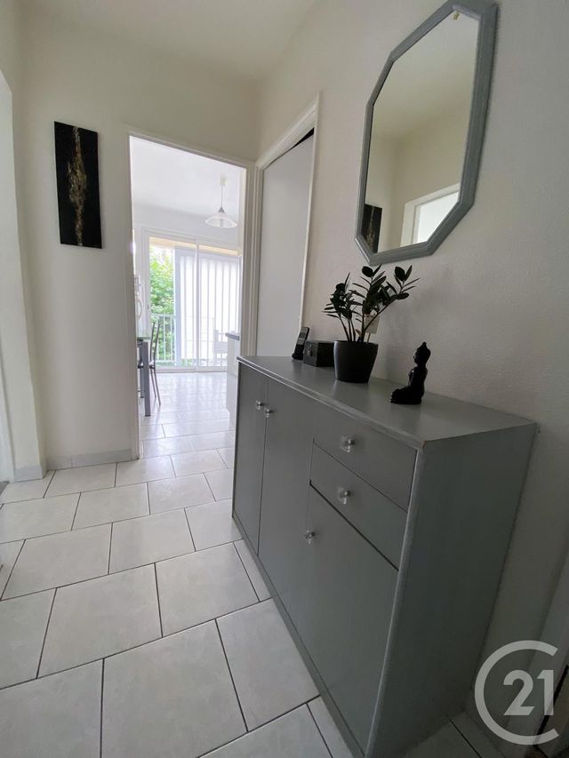Afficher la photo en grand Appartement T4 à vendre - 4 pièces - 66.26 m2 - LE BOUSCAT - 33 - AQUITAINE - Century 21 Hesteda