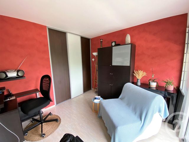 Afficher la photo en grand Appartement T4 à vendre - 4 pièces - 66.26 m2 - LE BOUSCAT - 33 - AQUITAINE - Century 21 Hesteda