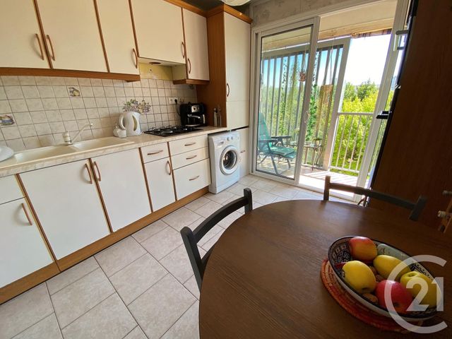 Appartement F4 à vendre - 4 pièces - 71.42 m2 - LE BOUSCAT - 33 - AQUITAINE - Century 21 Hesteda Appartement F4 à vendre - 4 pièces - 71.42 m2 - LE BOUSCAT - 33 - AQUITAINE - Century 21 Hesteda