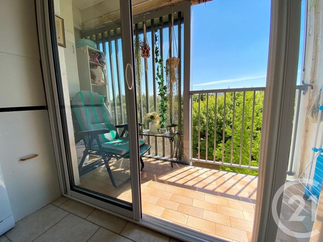 Appartement F4 à vendre - 4 pièces - 71.42 m2 - LE BOUSCAT - 33 - AQUITAINE - Century 21 Hesteda Appartement F4 à vendre - 4 pièces - 71.42 m2 - LE BOUSCAT - 33 - AQUITAINE - Century 21 Hesteda