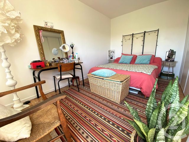 Appartement F4 à vendre - 4 pièces - 71.42 m2 - LE BOUSCAT - 33 - AQUITAINE - Century 21 Hesteda Appartement F4 à vendre - 4 pièces - 71.42 m2 - LE BOUSCAT - 33 - AQUITAINE - Century 21 Hesteda