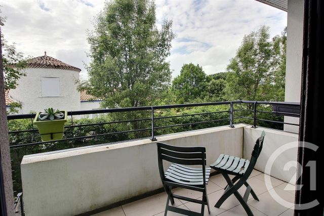 Appartement T3 à vendre - 3 pièces - 63.96 m2 - EYSINES - 33 - AQUITAINE - Century 21 Hesteda Appartement T3 à vendre - 3 pièces - 63.96 m2 - EYSINES - 33 - AQUITAINE - Century 21 Hesteda