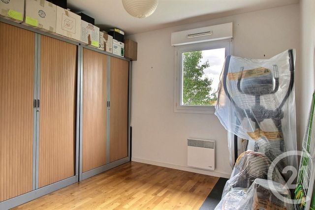 Appartement T3 à vendre - 3 pièces - 63.96 m2 - EYSINES - 33 - AQUITAINE - Century 21 Hesteda Appartement T3 à vendre - 3 pièces - 63.96 m2 - EYSINES - 33 - AQUITAINE - Century 21 Hesteda