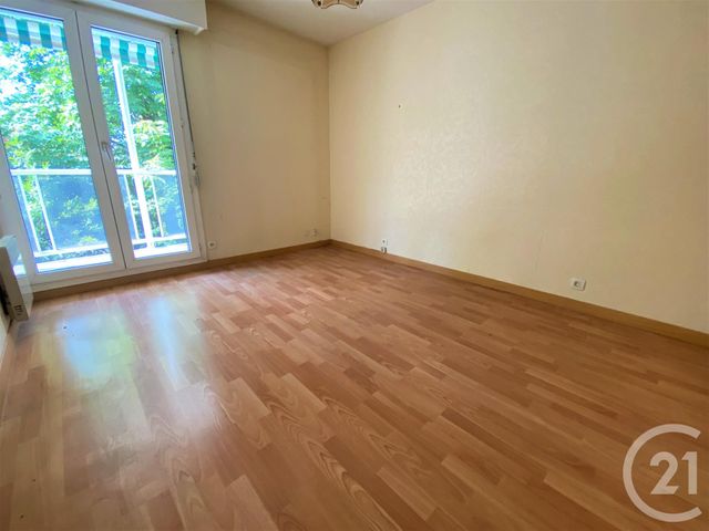 Afficher la photo en grand Appartement T3 à vendre - 3 pièces - 69.41 m2 - LE BOUSCAT - 33 - AQUITAINE - Century 21 Hesteda