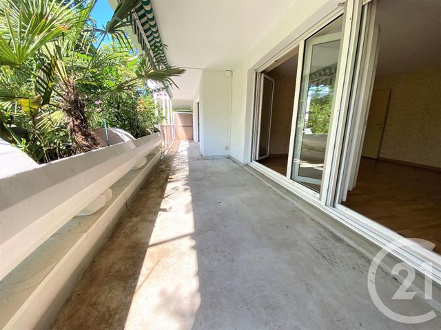 Afficher la photo en grand Appartement T3 à vendre - 3 pièces - 69.41 m2 - LE BOUSCAT - 33 - AQUITAINE - Century 21 Hesteda