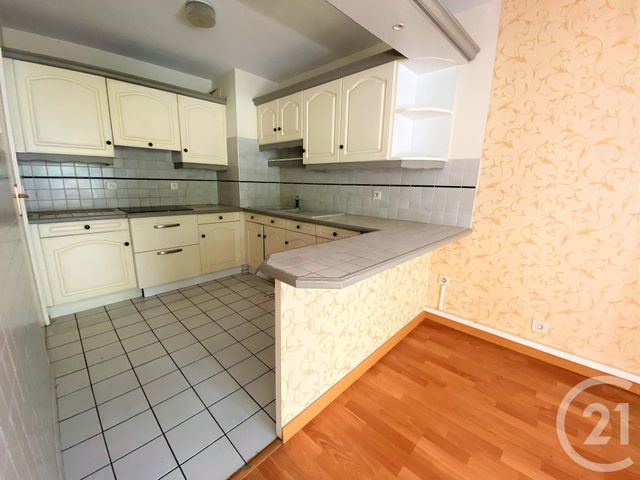 Afficher la photo en grand Appartement T3 à vendre - 3 pièces - 69.41 m2 - LE BOUSCAT - 33 - AQUITAINE - Century 21 Hesteda