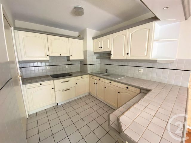 Afficher la photo en grand Appartement T3 à vendre - 3 pièces - 69.41 m2 - LE BOUSCAT - 33 - AQUITAINE - Century 21 Hesteda