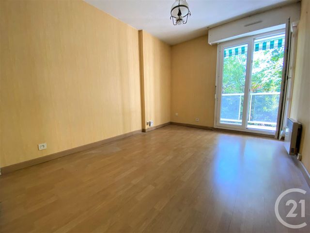 Afficher la photo en grand Appartement T3 à vendre - 3 pièces - 69.41 m2 - LE BOUSCAT - 33 - AQUITAINE - Century 21 Hesteda