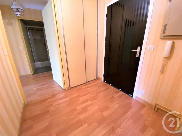 Afficher la photo en grand Appartement T3 à vendre - 3 pièces - 69.41 m2 - LE BOUSCAT - 33 - AQUITAINE - Century 21 Hesteda