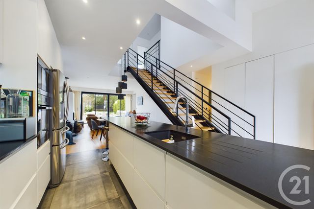 maison à vendre - 7 pièces - 169.0 m2 - LE BOUSCAT - 33 - AQUITAINE - Century 21 Hesteda