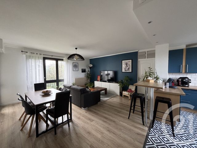Appartement T4 à vendre - 4 pièces - 80.0 m2 - BRUGES - 33 - AQUITAINE - Century 21 Hesteda