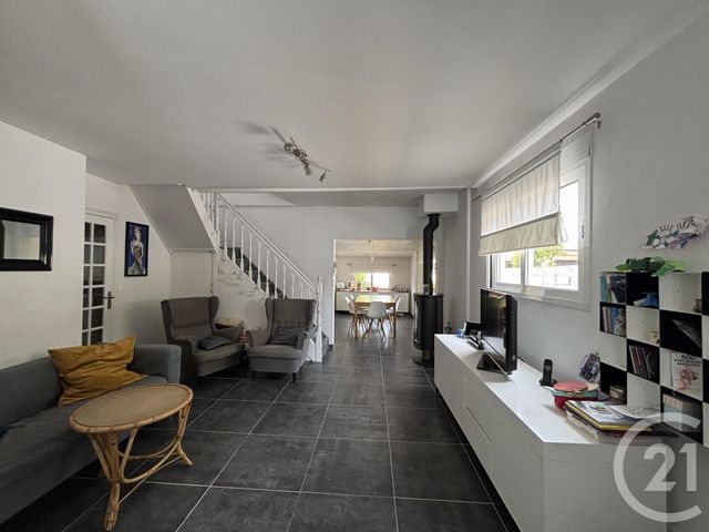 Afficher la photo en grand maison à vendre - 5 pièces - 110.0 m2 - BRUGES - 33 - AQUITAINE - Century 21 Hesteda