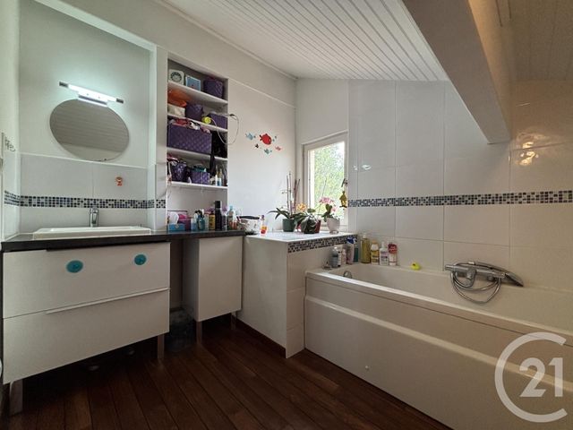 Afficher la photo en grand maison à vendre - 5 pièces - 110.0 m2 - BRUGES - 33 - AQUITAINE - Century 21 Hesteda