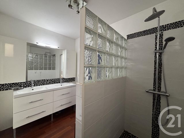 Afficher la photo en grand maison à vendre - 5 pièces - 110.0 m2 - BRUGES - 33 - AQUITAINE - Century 21 Hesteda