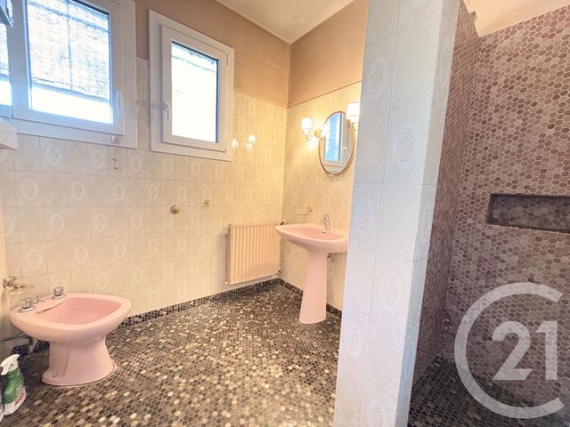 maison à vendre - 6 pièces - 119.77 m2 - LE BOUSCAT - 33 - AQUITAINE - Century 21 Hesteda