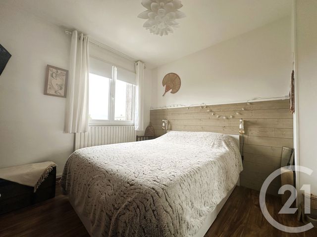 Appartement T4 à vendre - 4 pièces - 74.02 m2 - EYSINES - 33 - AQUITAINE - Century 21 Hesteda