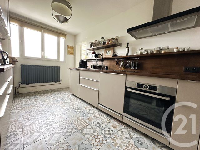 Appartement T4 à vendre - 4 pièces - 74.02 m2 - EYSINES - 33 - AQUITAINE - Century 21 Hesteda