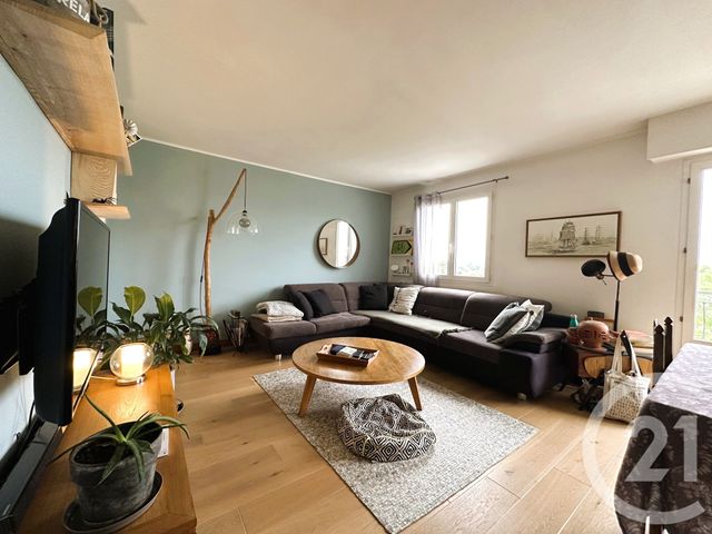 Appartement T4 à vendre - 4 pièces - 74.02 m2 - EYSINES - 33 - AQUITAINE - Century 21 Hesteda
