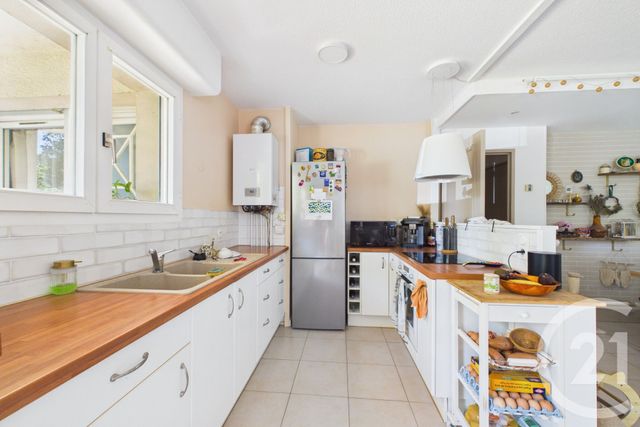 Appartement T3 à vendre - 3 pièces - 66.5 m2 - EYSINES - 33 - AQUITAINE - Century 21 Hesteda