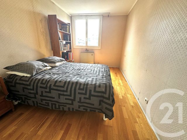 Appartement T3 à vendre - 3 pièces - 74.59 m2 - LE BOUSCAT - 33 - AQUITAINE - Century 21 Hesteda