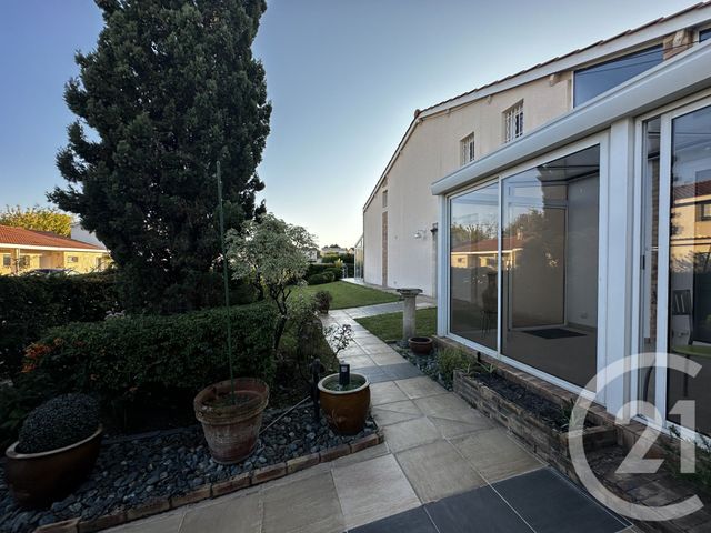 maison à vendre - 5 pièces - 190.27 m2 - EYSINES - 33 - AQUITAINE - Century 21 Hesteda