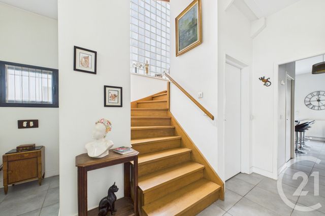 maison à vendre - 7 pièces - 237.32 m2 - LE BOUSCAT - 33 - AQUITAINE - Century 21 Hesteda