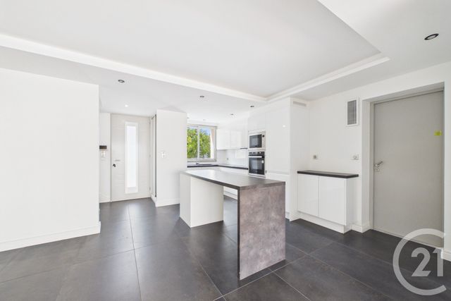 maison à louer - 7 pièces - 120.22 m2 - LE BOUSCAT - 33 - AQUITAINE - Century 21 Hesteda
