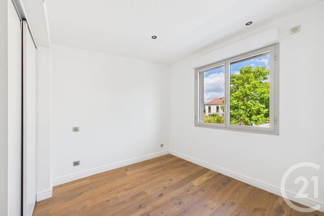 maison à louer - 7 pièces - 120.22 m2 - LE BOUSCAT - 33 - AQUITAINE - Century 21 Hesteda