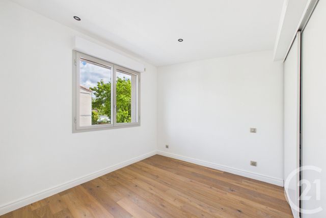 maison à louer - 7 pièces - 120.22 m2 - LE BOUSCAT - 33 - AQUITAINE - Century 21 Hesteda
