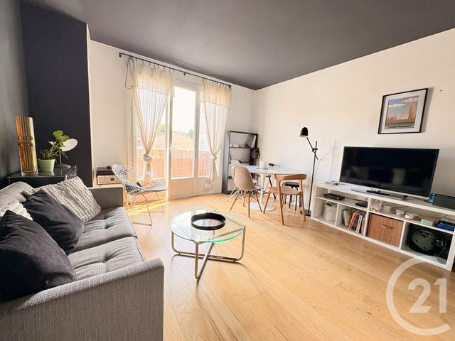 Appartement T3 à vendre - 3 pièces - 49.09 m2 - LE BOUSCAT - 33 - AQUITAINE - Century 21 Hesteda
