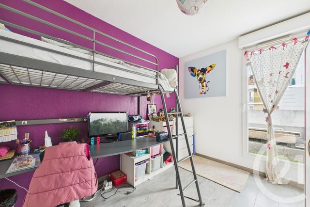 Appartement T4 à vendre - 4 pièces - 94.87 m2 - BRUGES - 33 - AQUITAINE - Century 21 Hesteda