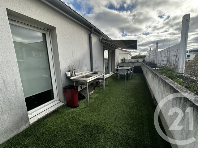 Appartement T4 à vendre - 4 pièces - 94.87 m2 - BRUGES - 33 - AQUITAINE - Century 21 Hesteda