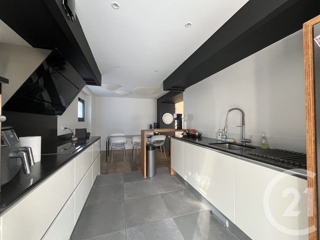 maison à vendre - 4 pièces - 173.96 m2 - LE BOUSCAT - 33 - AQUITAINE - Century 21 Hesteda