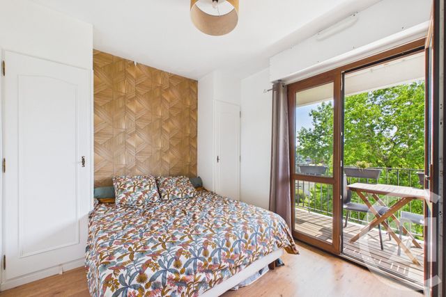 Appartement T3 à vendre - 3 pièces - 69.96 m2 - BRUGES - 33 - AQUITAINE - Century 21 Hesteda