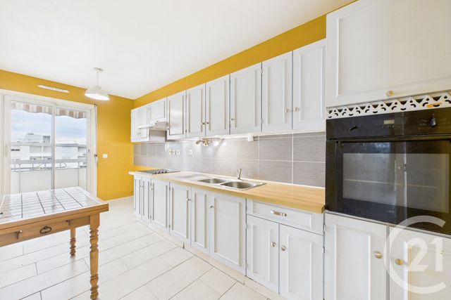 Appartement T4 à louer - 4 pièces - 86.82 m2 - MERIGNAC - 33 - AQUITAINE - Century 21 Hesteda