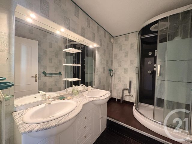 Appartement T4 à vendre - 4 pièces - 79.46 m2 - LE BOUSCAT - 33 - AQUITAINE - Century 21 Hesteda