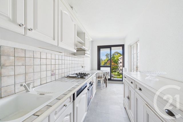 Appartement T4 à louer - 4 pièces - 85.0 m2 - MERIGNAC - 33 - AQUITAINE - Century 21 Hesteda