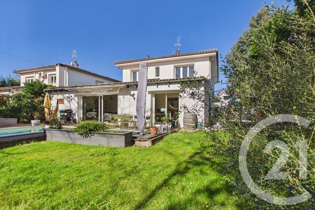 maison à vendre - 8 pièces - 230.94 m2 - BORDEAUX - 33 - AQUITAINE - Century 21 Hesteda