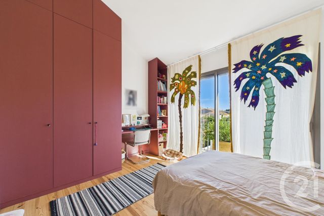 Afficher la photo en grand maison à vendre - 5 pièces - 126.0 m2 - LE BOUSCAT - 33 - AQUITAINE - Century 21 Hesteda