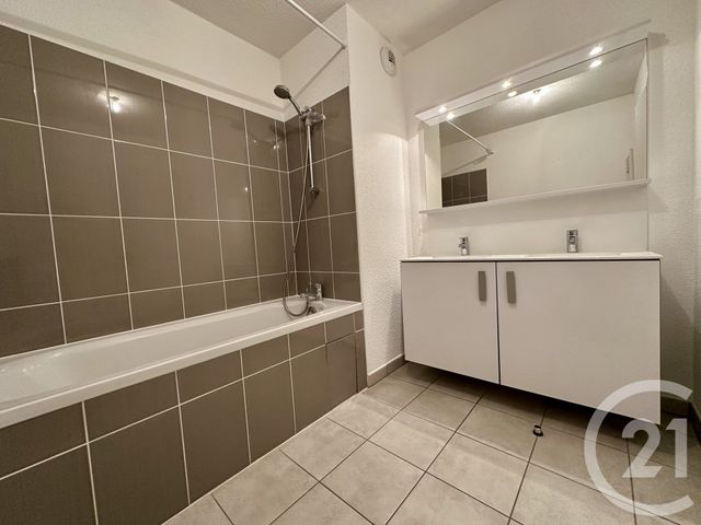 Appartement F3 à vendre - 3 pièces - 58.77 m2 - LE BOUSCAT - 33 - AQUITAINE - Century 21 Hesteda