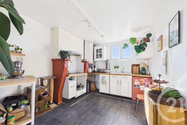 Appartement T2 à louer - 2 pièces - 45.82 m2 - BORDEAUX - 33 - AQUITAINE - Century 21 Hesteda