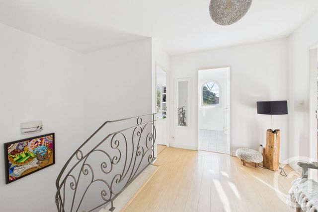 maison à vendre - 8 pièces - 227.0 m2 - BRUGES - 33 - AQUITAINE - Century 21 Hesteda