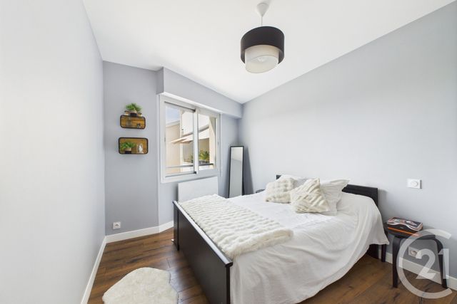 Appartement T3 à louer - 3 pièces - 78.71 m2 - BORDEAUX - 33 - AQUITAINE - Century 21 Hesteda