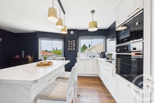 Appartement T3 à louer - 3 pièces - 78.71 m2 - BORDEAUX - 33 - AQUITAINE - Century 21 Hesteda